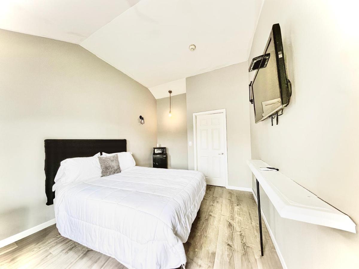 Penn Lodge Hotel & Suites Philadelphia - Bensalem Luaran gambar