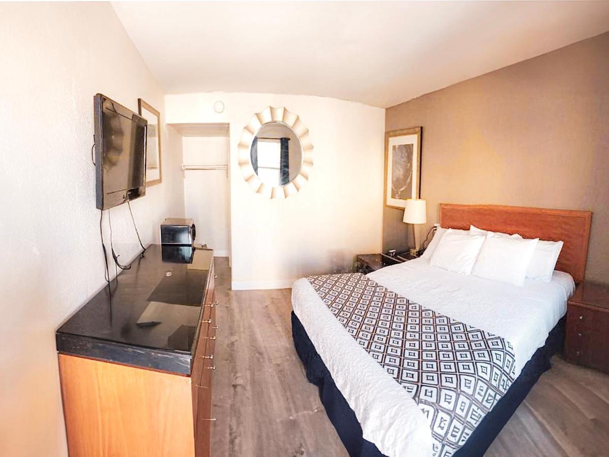 Penn Lodge Hotel & Suites Philadelphia - Bensalem Luaran gambar